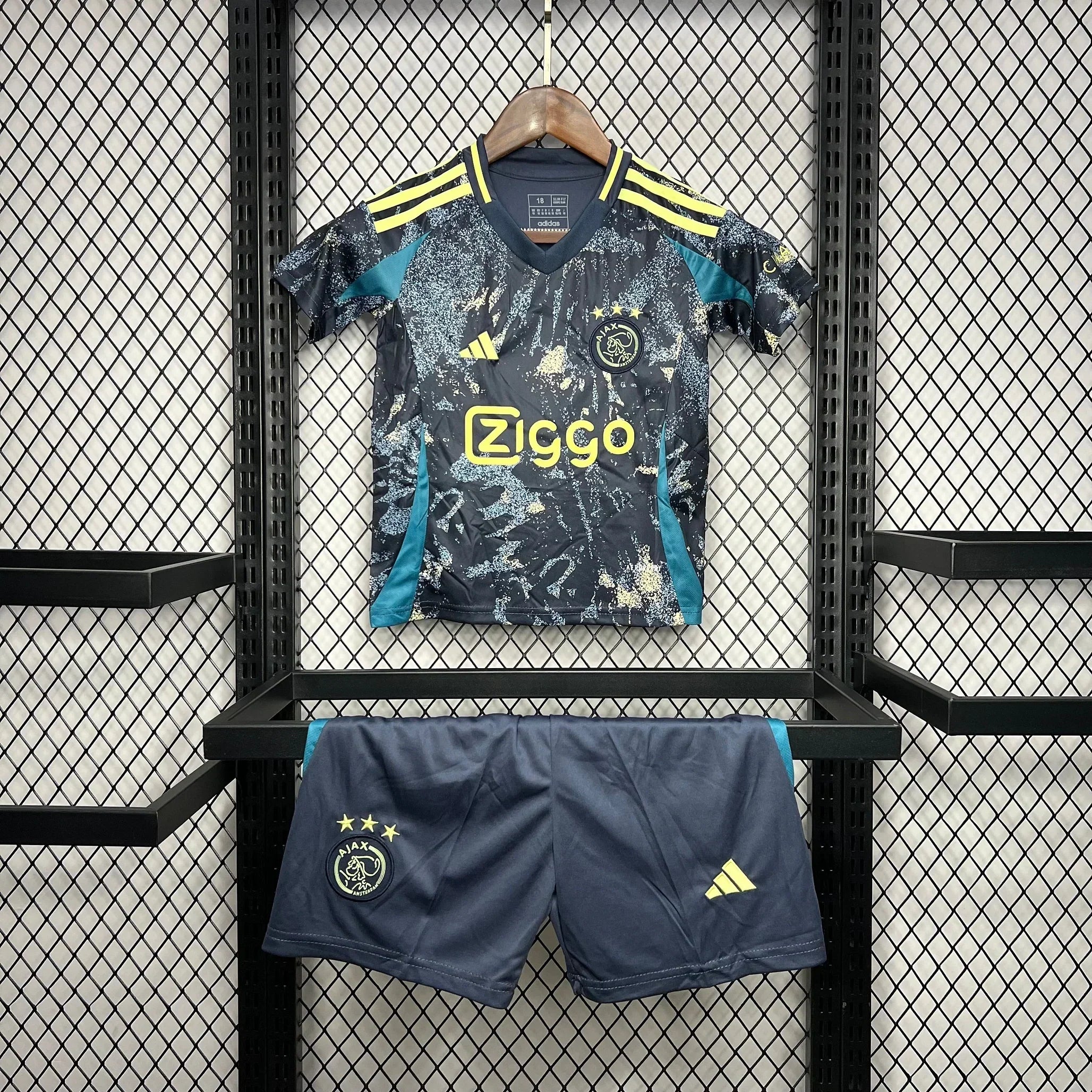 AJAX Amsterdam Kids Kit