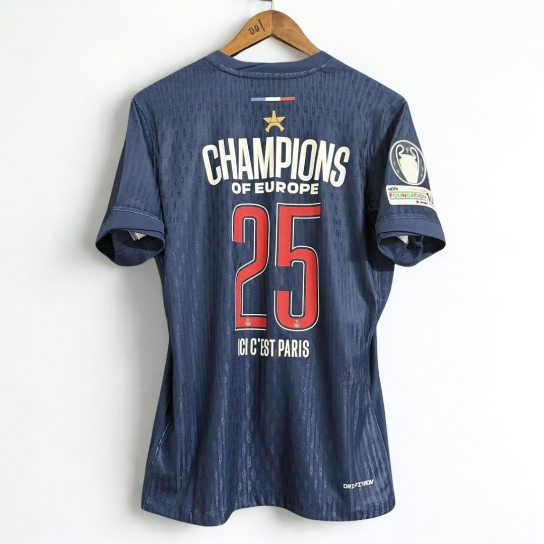 Maillot Collector Domicile Stadium PSG 24/25 patch + #25- Paris Champions d’Europe 2025